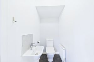 W/C- click for photo gallery